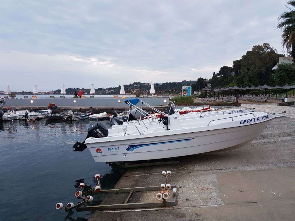 Charterboote auf Korfu "auf Halde"