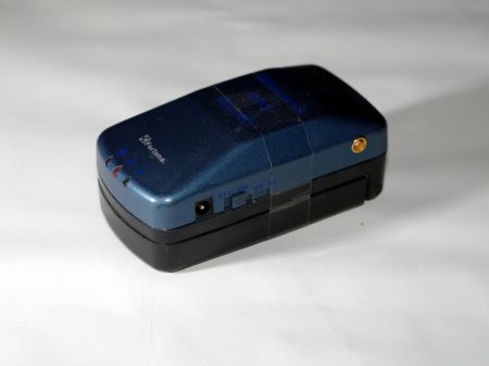 eine Fortuna Bluetooth-GPS-Maus mit separatem Antennenanschluss